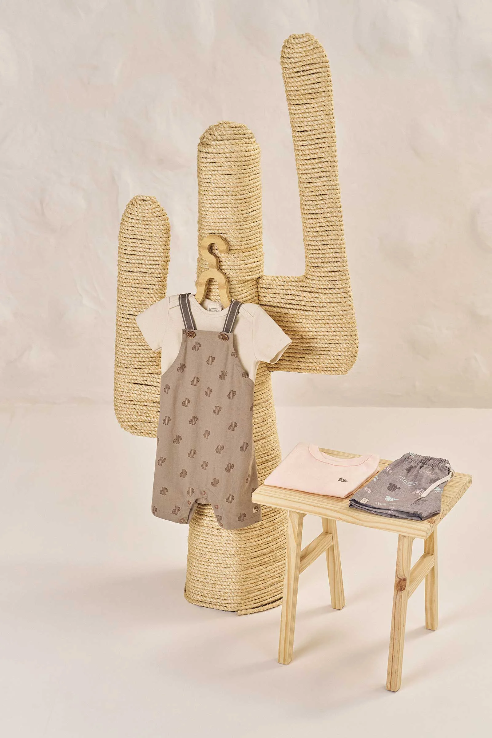 jardineira bebe loja kids pato pato